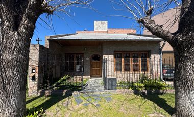 Casa en Fisherton con jardín y pileta