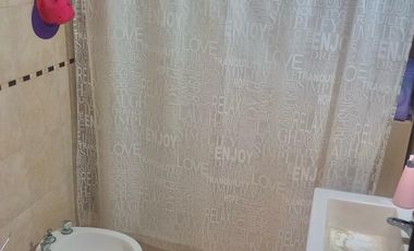 Local con vivienda sobre dos lotes  en venta en florida