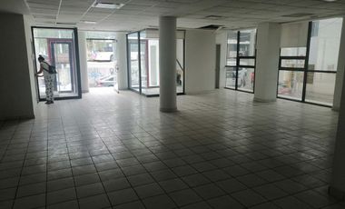 RENTO  LOCAL COMERCIAL EN PLANTA BAJA JUNTO AUDITORIO JOSEFA ORTIZ DE DOMINGUEZ