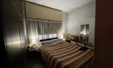 CASA EN VENTA A METROS DE AV RIESTRA, VILLA LUGANO