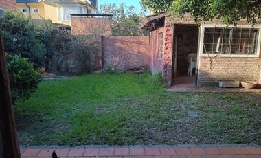 Casa 4 Ambientes sobre la calle granville a 2 cuadras de bynnon