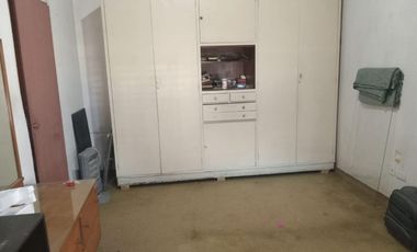 Casa 4 Ambientes sobre la calle granville a 2 cuadras de bynnon