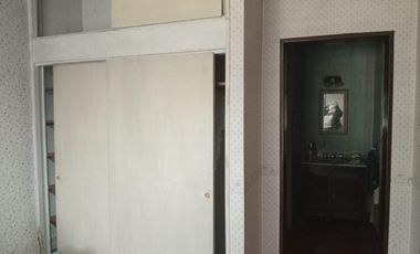 Casa 4 Ambientes sobre la calle granville a 2 cuadras de bynnon