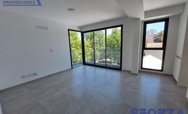 departamento de categoría en alquiler con cochera