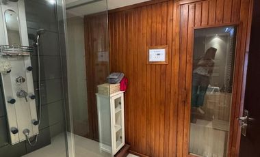 Piso 6 ambientes de 240m2 en Venta - Quilmes Centro