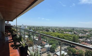 Piso 6 ambientes de 240m2 en Venta - Quilmes Centro