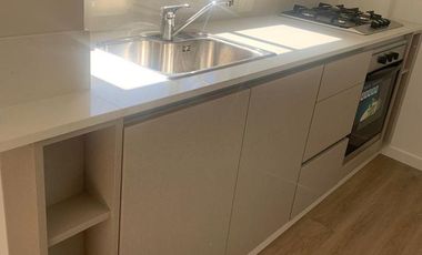 Departamento 2 ambientes con balcón y cochera  - Piscina, SUM. - Barrio Vicente López