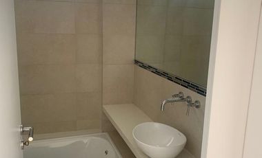 Departamento 2 ambientes con balcón y cochera  - Piscina, SUM. - Barrio Vicente López