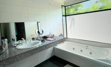 CASA 6 AMBIENTES CON PILETA EN VENTA, BARRIO SEMI CERRADO SAN JORGE, LOS CARDALES