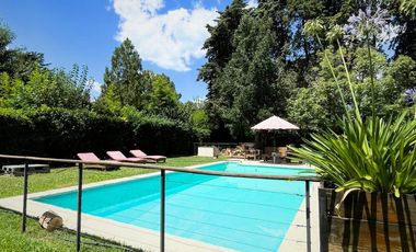 CASA 6 AMBIENTES CON PILETA EN VENTA, BARRIO SEMI CERRADO SAN JORGE, LOS CARDALES