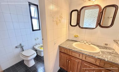 Excelente piso de 6 ambientes!! APTO CREDITO