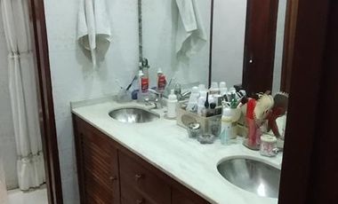 Casa de 5 ambientes en venta en  Florencio Varela