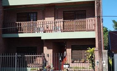 Casa de 5 ambientes en venta en  Florencio Varela