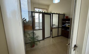 Depósito con Oficinas en venta Constitucion 6800 mts cub en 4 plantas