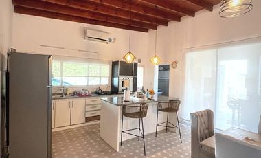 CASA 5 AMBIENTES EN VENTA, BARRIO EL CARDAL I, LOS CARDALES