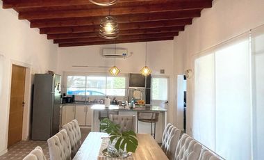 CASA 5 AMBIENTES EN VENTA, BARRIO EL CARDAL I, LOS CARDALES