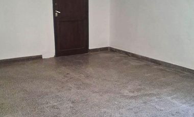 CasaB° Parque República: Casa de 3 Dor. C/Cochera y Patio !