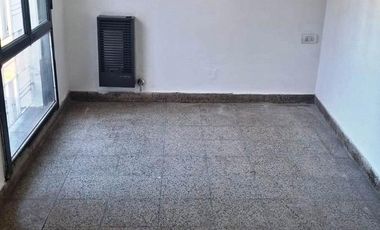 CasaB° Parque República: Casa de 3 Dor. C/Cochera y Patio !