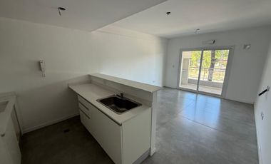 Departamento en Canning Center