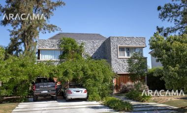 Country Saint Thomas Este - Canning