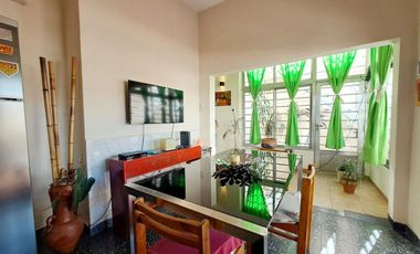 VENTA CASA 5 AMB 150 M2 GARAGE PILETA VALENTIN ALSINA