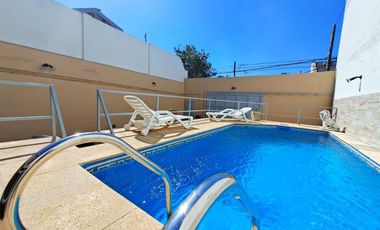 VENTA CASA 5 AMB 150 M2 GARAGE PILETA VALENTIN ALSINA