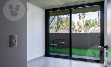 Departamento 3 amb con jardín en venta - Canning, Cabral 3300