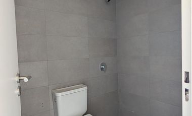 3 AMBIENTES CON BALCÓN A POCOS MTS DE AV MITRE