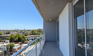 3 AMBIENTES CON BALCÓN A POCOS MTS DE AV MITRE