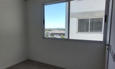 3 AMBIENTES CON BALCÓN A POCOS MTS DE AV MITRE