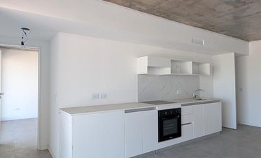 3 AMBIENTES CON BALCÓN A POCOS MTS DE AV MITRE