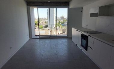 3 AMBIENTES CON BALCÓN A POCOS MTS DE AV MITRE