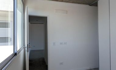 3 AMBIENTES CON BALCÓN A POCOS MTS DE AV MITRE