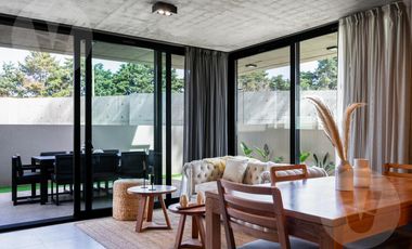 Departamento 2 amb con jardín en venta - Canning, Cabral 3300