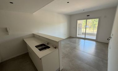 Departamento en Canning Center
