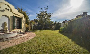 Venta casa en Alberdi de 4 dormitorios y gran terreno