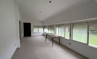 Casa a la venta en Funes.