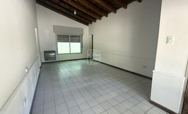 Alquiler - Casa en Zona Centro - 2 Dormitorios - A075