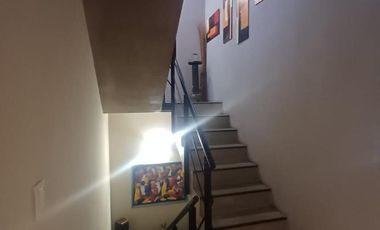 Venta Casa 6 Amb Luminosa en Martinez Pileta Parque Parrilla Cochera fija cub