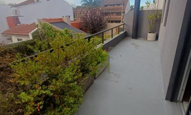 Venta Casa 6 Amb Luminosa en Martinez Pileta Parque Parrilla Cochera fija cub