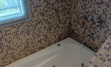 Venta Casa 6 Amb Luminosa en Martinez Pileta Parque Parrilla Cochera fija cub