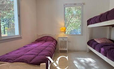 Casa en  venta de 6 ambientes en Costa Esmeralda