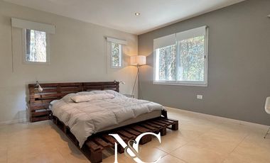 Casa en  venta de 6 ambientes en Costa Esmeralda