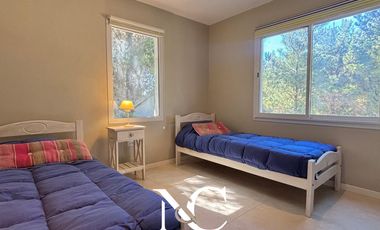 Casa en  venta de 6 ambientes en Costa Esmeralda