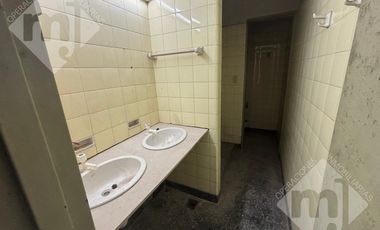 Local en S.Fer.-Vias/Centro