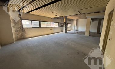 Local en S.Fer.-Vias/Centro