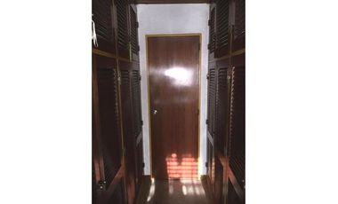 VENTA CHALET 4 AMB 267 M2 JARDIN VALENTIN ALSINA LANUS