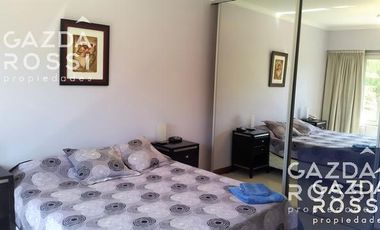 Excelente casa en doble a la venta en Saint Thomas Sur