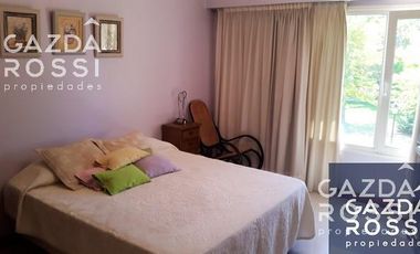 Excelente casa en doble a la venta en Saint Thomas Sur