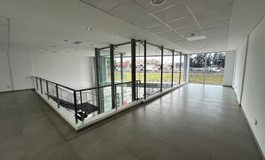 Excelente edificio a estrenar - 1200 m2 - 15 cocheras - Local comercial   Oficinas.